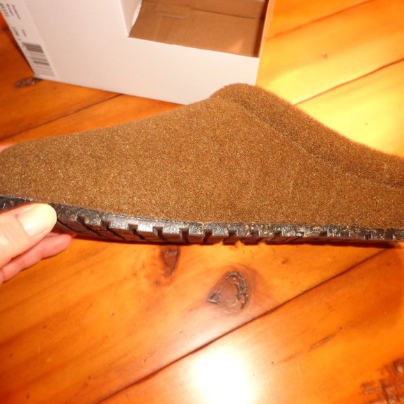 Men's NIB Minnetonka Art Mule Slippers 10M Autumn Brown Slip On - Picture 2 of 14